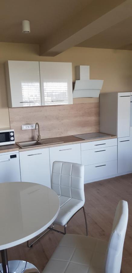Apartman Greenside Michalovce Ngoại thất bức ảnh