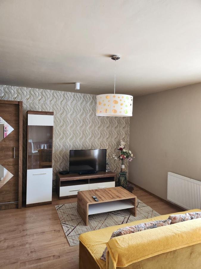 Apartman Greenside Michalovce Ngoại thất bức ảnh